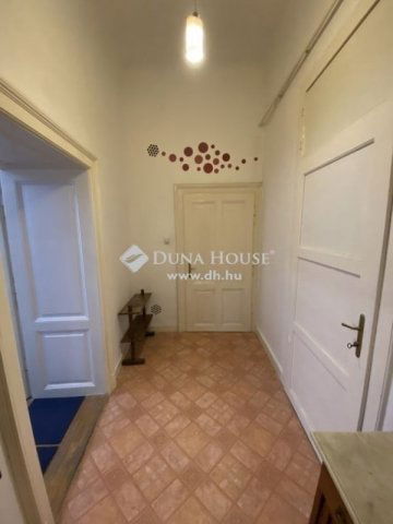 Eladó téglalakás, Pécsett 65.49 M Ft, 3 szobás