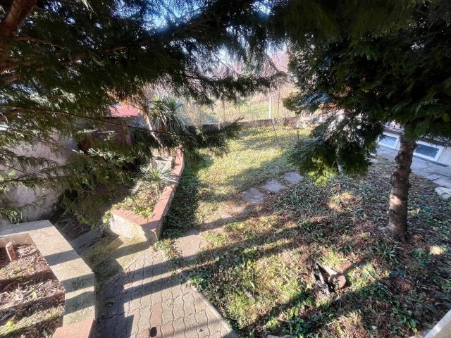 Eladó családi ház, Pécsett 114.9 M Ft, 5 szobás