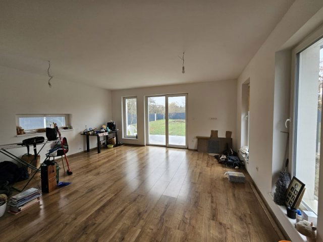 Eladó ikerház, Érden 109.999 M Ft, 4 szobás