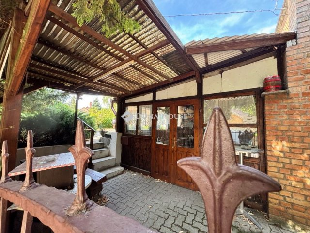 Eladó családi ház, Pécsett, Május 1. utcában 79.9 M Ft
