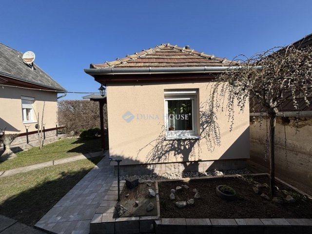 Eladó családi ház, Tokodon 34.5 M Ft, 2 szobás