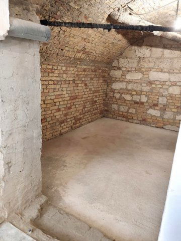 Eladó üzlethelyiség, Budapesten, VIII. kerületben 36.5 M Ft