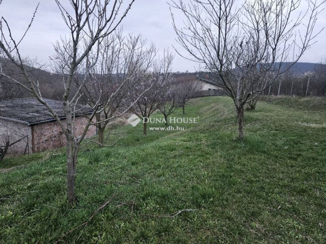Eladó családi ház, Szentendrén 130 M Ft, 3 szobás
