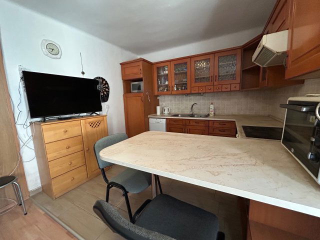 Kiadó sorház, albérlet, Debrecenben, Árpád téren 120 E Ft / hó