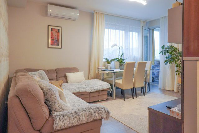 Eladó téglalakás, Szigetszentmiklóson 71.9 M Ft, 2 szobás