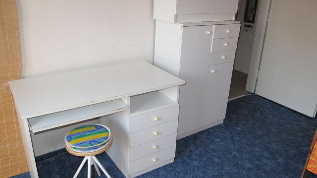 Kiadó panellakás, albérlet, Pécsett, Szigeti úton 160 E Ft / hó