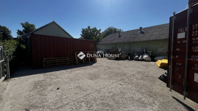 Eladó ipari ingatlan, Érden 350 M Ft / költözzbe.hu
