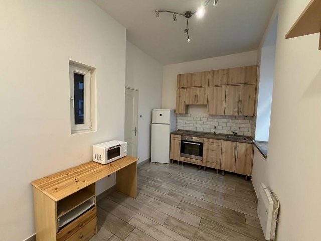 Eladó téglalakás, Budapesten, VII. kerületben, Nefelejcs utcában