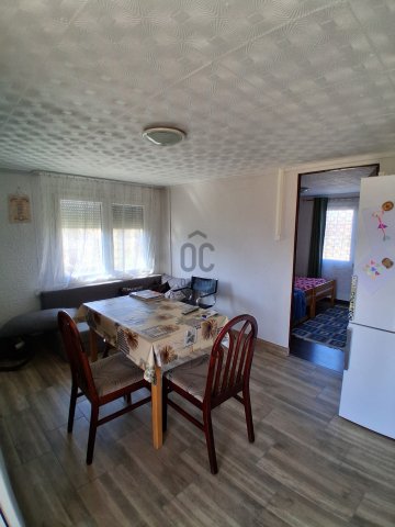 Eladó nyaraló, Mezőcsáton 18 M Ft, 3 szobás