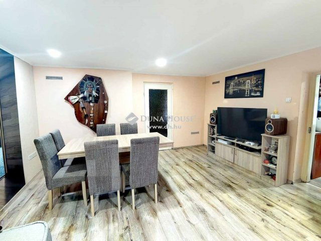 Eladó családi ház, Szekszárdon 42.99 M Ft, 3 szobás