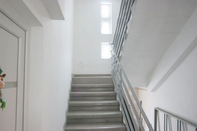 Eladó téglalakás, Budapesten, XX. kerületben 55 M Ft, 3 szobás