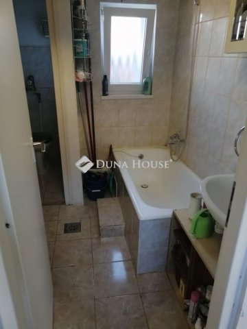 Eladó téglalakás, Budapesten, X. kerületben 43 M Ft, 2 szobás
