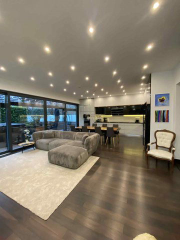 Eladó családi ház, Szombathelyen 280 M Ft, 2+5 szobás