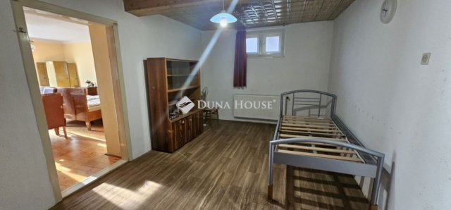 Eladó családi ház, Véménden 22.5 M Ft, 3 szobás