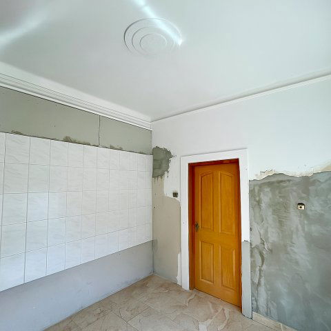Eladó családi ház, Dombóváron 22.5 M Ft, 2 szobás