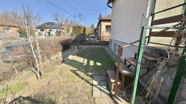 Eladó családi ház, Dunakeszin 64.9 M Ft, 2 szobás