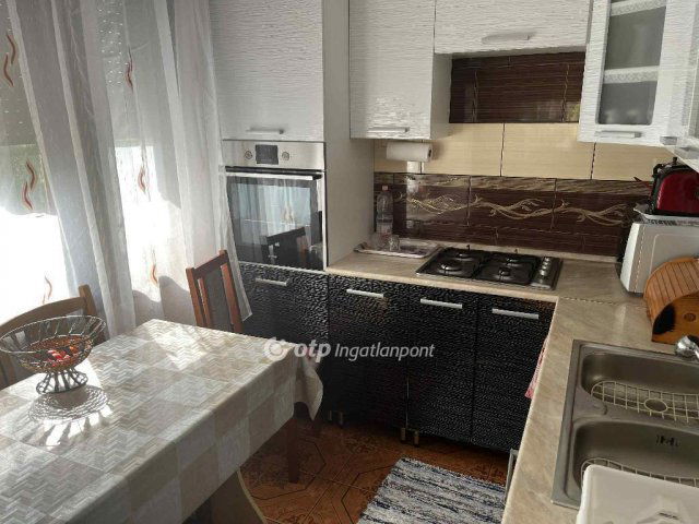 Eladó családi ház, Abonyban 59.15 M Ft, 3+2 szobás