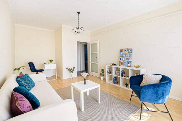 Eladó téglalakás, Keszthelyen 43.5 M Ft, 2 szobás