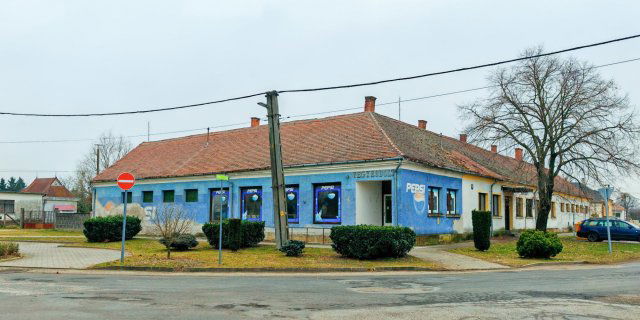 Eladó ipari ingatlan, Cirákon 44.9 M Ft, 3 szobás