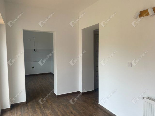 Eladó családi ház, Tatabányán 105 M Ft, 2 szobás