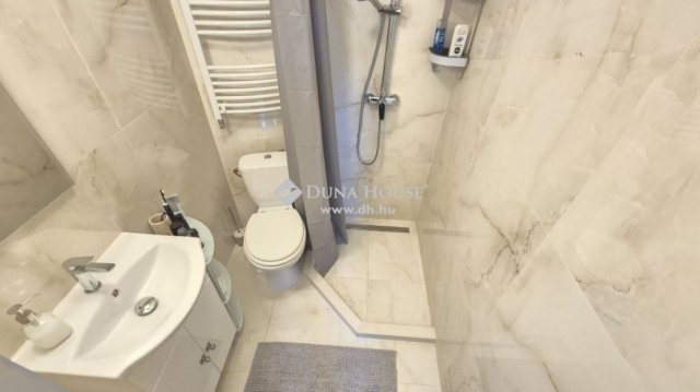 Eladó családi ház, Kecskeméten 95 M Ft, 4 szobás