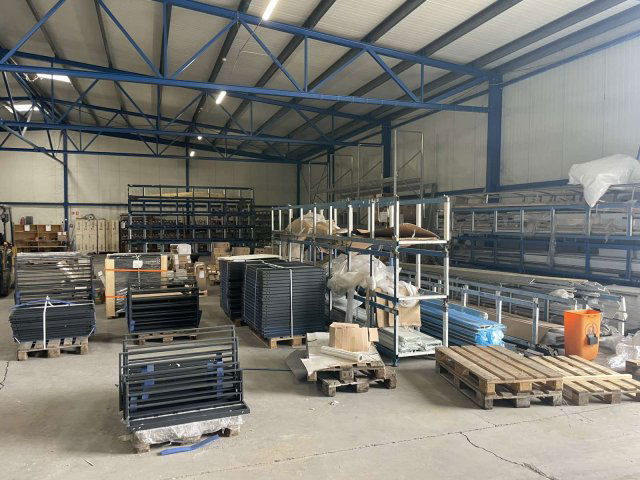 Kiadó ipari ingatlan, Alsónémediben 1680 E Ft / hó