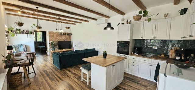 Eladó családi ház, Baksán 61.99 M Ft, 3 szobás