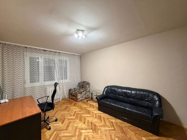 Eladó panellakás, Szegeden 45.5 M Ft, 1+1 szobás