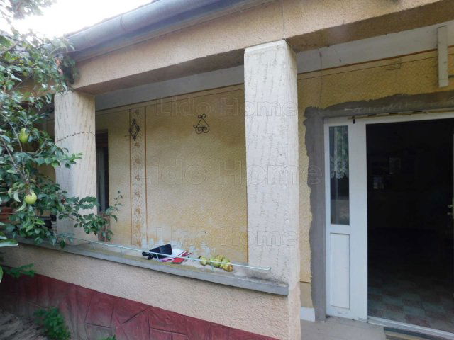 Eladó családi ház, Karádon 38.6 M Ft, 4 szobás