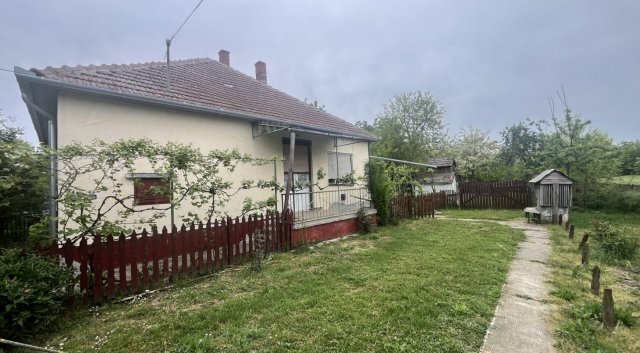 Eladó családi ház, Sarkadkeresztúron 13 M Ft, 2+1 szobás