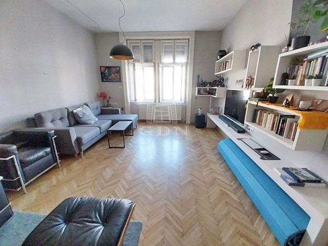 Eladó téglalakás, Budapesten, VI. kerületben 79.9 M Ft, 2 szobás