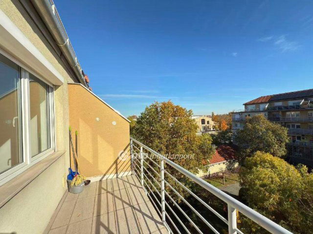 Eladó téglalakás, Budapesten, X. kerületben 47.5 M Ft, 1 szobás