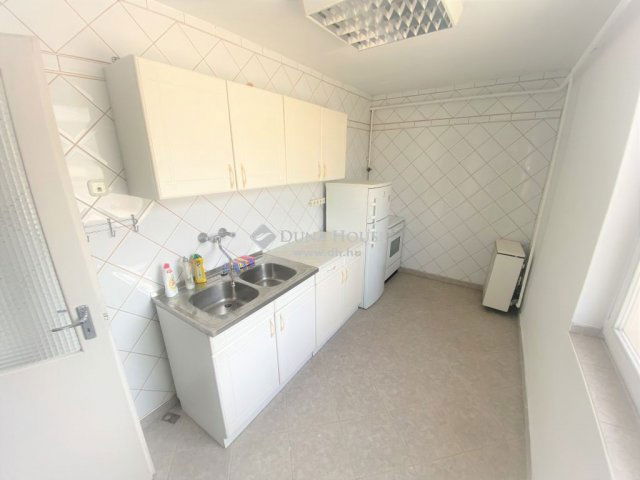 Eladó ipari ingatlan, Kecskeméten 180 M Ft / költözzbe.hu