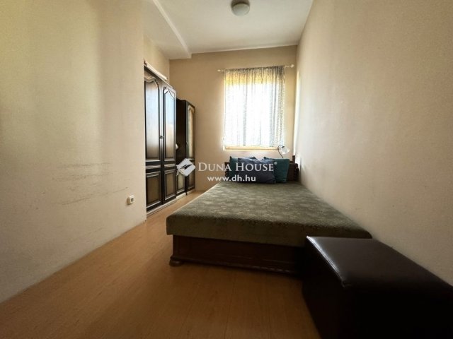 Eladó családi ház, Budapesten, XVIII. kerületben 199.9 M Ft