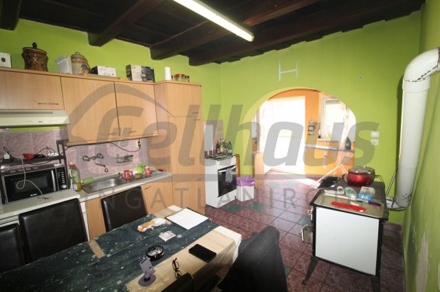 Eladó családi ház, Adorjánházán 14.99 M Ft, 2 szobás