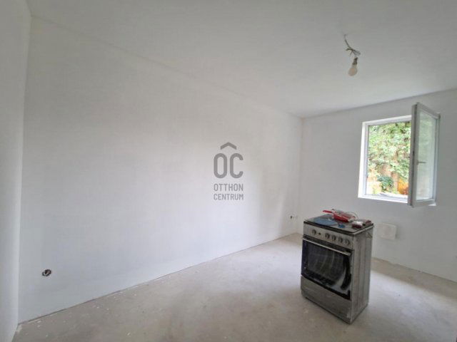 Eladó családi ház, Pilisvörösváron 44 M Ft, 2 szobás