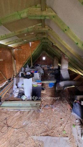 Eladó családi ház, Velencén 49.9 M Ft, 2 szobás