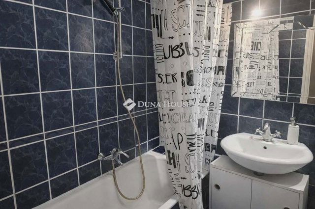 Eladó téglalakás, Debrecenben 61.5 M Ft, 2 szobás