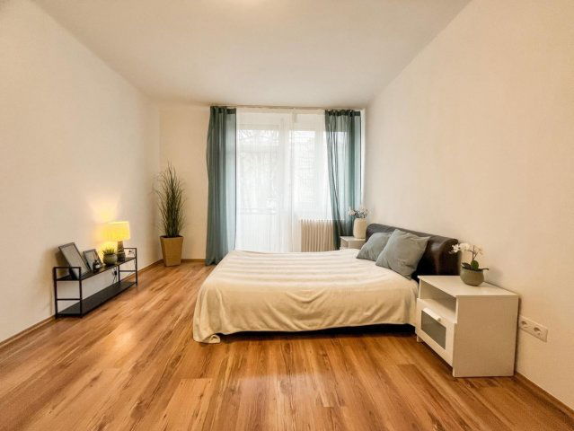 Eladó téglalakás, Tatabányán 43.9 M Ft, 1+2 szobás