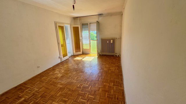 Eladó panellakás, Székesfehérvárott, Szedres dűlőn 34.5 M Ft