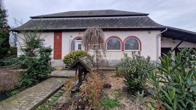 Eladó családi ház, Boldogon 60 M Ft, 3 szobás