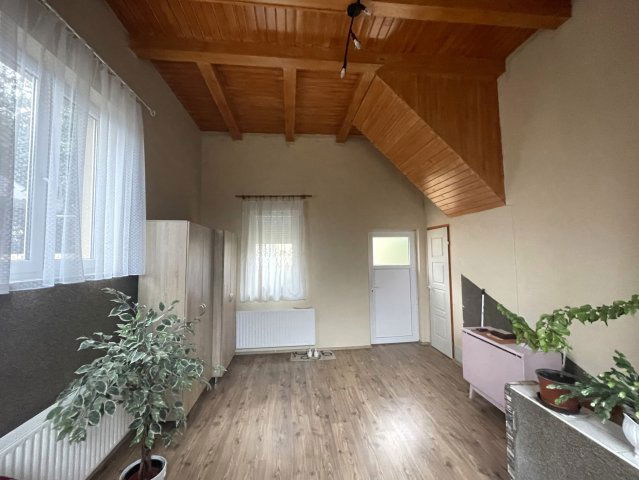 Eladó családi ház, Nyíregyházán 33.99 M Ft, 3 szobás