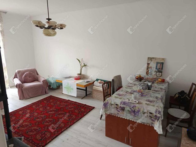 Eladó téglalakás, Siófokon 52.9 M Ft, 2 szobás