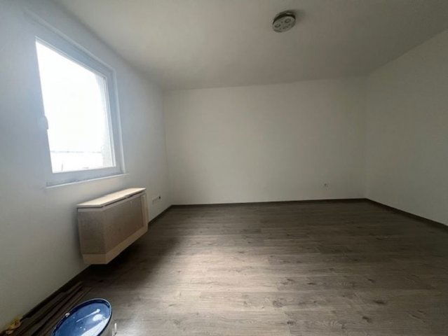 Eladó családi ház, Szigetszentmiklóson 59.9 M Ft, 3 szobás