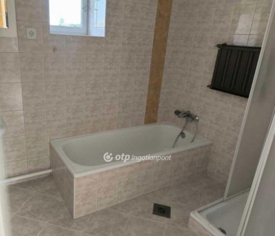 Eladó családi ház, Gárdonyban 74.9 M Ft, 3+1 szobás