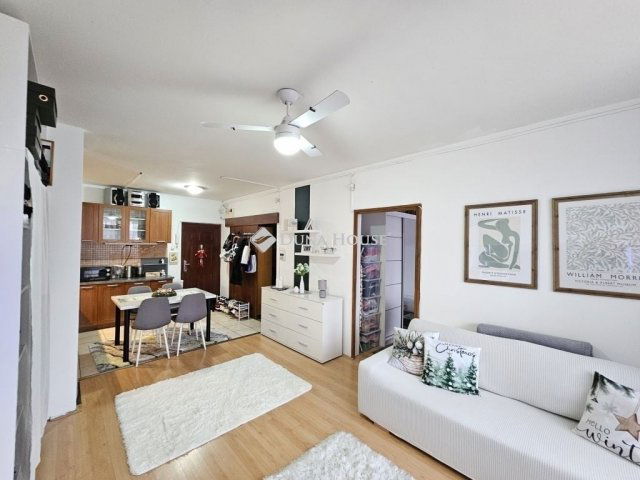 Eladó panellakás, Budapesten, XX. kerületben 64.9 M Ft, 2 szobás