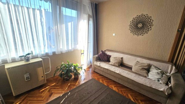 Eladó téglalakás, Szolnokon 37.9 M Ft, 3+1 szobás