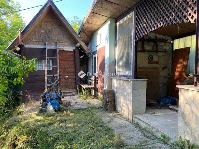 Eladó nyaraló, Zalaegerszegen, Hegyi úton 2.9 M Ft, 1 szobás