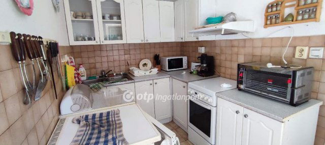 Eladó családi ház, Taksonyon 97.8 M Ft, 3+2 szobás