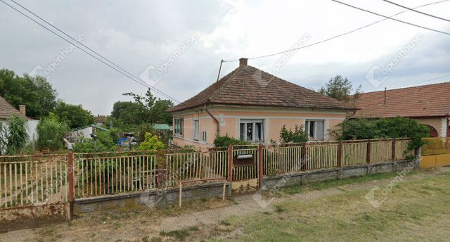 Eladó családi ház, Tápióbicskén 22 M Ft, 3 szobás
